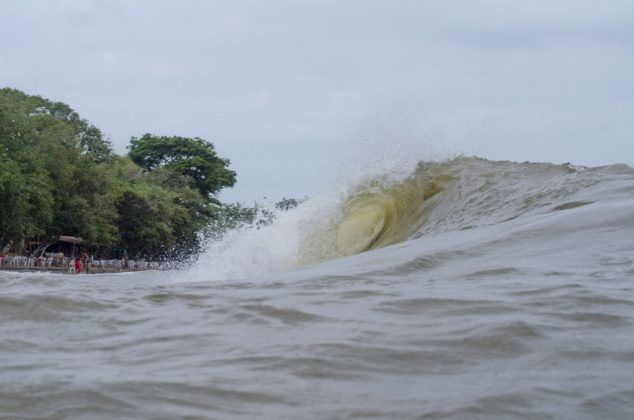 Onda fluvial, CBSurf Master 2016, Ilha do Mosqueiro, Belém (PA). Foto: Luciano Amaral.