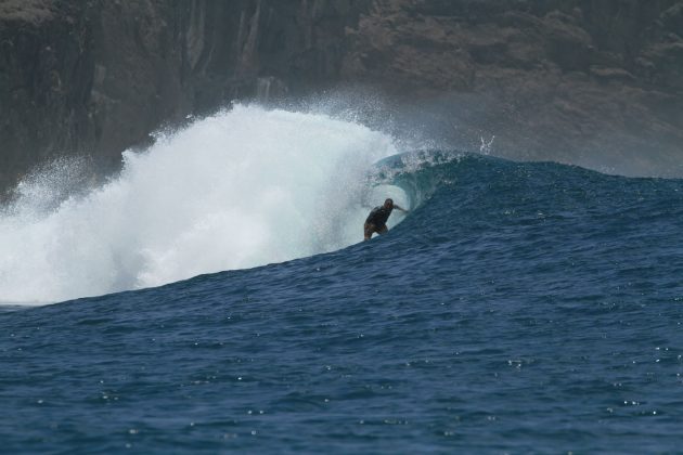 Toni Portinari, Super Sucks, Indonésia. Foto: Darcy Guimarães.