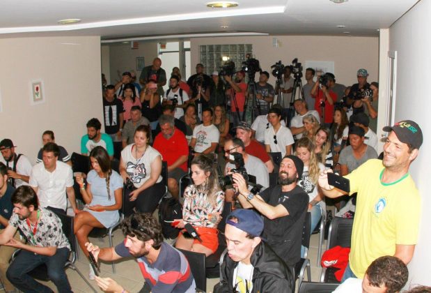 Coletiva de imprensa, Hang Loose Pro Contest 2016, Joaquina, Florianópolis (SC). Foto: Zé Mauro.