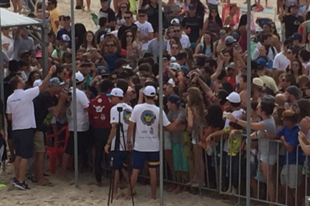 Gabriel Medina, Hang Loose Pro Contest 2016, Joaquina, Florianópolis (SC). Foto: Zé Mauro.