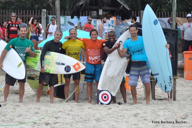 Bateria Masters quarta etapa do Circuito Arpoador Surf Club, praia do Arpoador (RJ). Foto: Bárbara Becker.