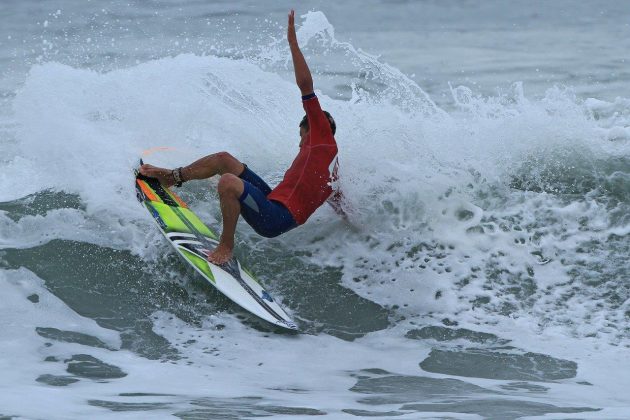 Alex Soares, Hang Loose Surf Attack 2016, Itamambuca, Ubatuba (SP). Foto: Thais Serra.