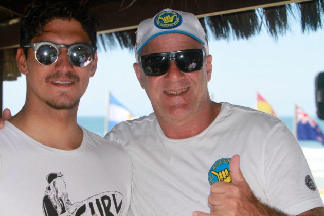 Gabriel Medina e Álfio Lagnado, Hang Loose Pro Contest 2016, Joaquina, Florianópolis (SC). Foto: Fabricio Almeida De Souza  .