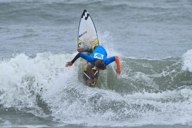 Lucas Vicente, Hang Loose Surf Attack 2016, Itamambuca, Ubatuba (SP). Foto: Thais Serra.