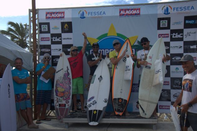 Grand Master, Roni Ronaldo, Jojó de Olivença, Otávio Lima e Paulo Germano CBSurf Master, Praia do Francês, Alagoas. Foto: Ricardo Freire.