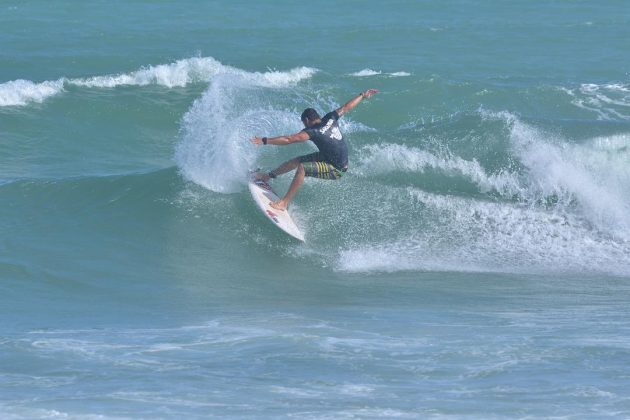 Alex Miranda CBSurf Master, Praia do Francês, Alagoas. Foto: Raphael Lacerda .