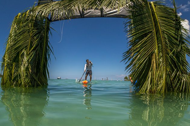 Michael Booth, Fiji ISA World SUP and Paddleboard Championship 2016, Cloudbreak. Foto: ISA / Evans.