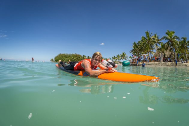 Alison Wood, Fiji ISA World SUP and Paddleboard Championship 2016, Cloudbreak. Foto: ISA / Sean Evans .