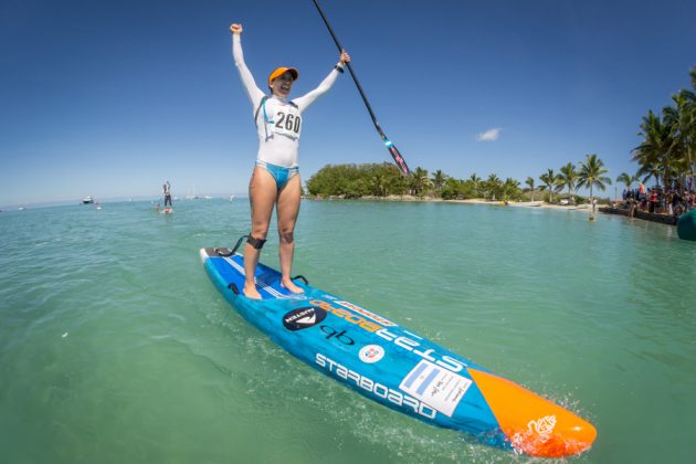 Juliana Gonzalez, Fiji ISA World SUP and Paddleboard Championship 2016, Cloudbreak. Foto: ISA / Sean Evans .