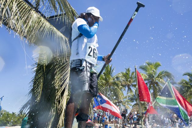 Tanvi Jagadish, Fiji ISA World SUP and Paddleboard Championship 2016, Cloudbreak. Foto: ISA / Reed.