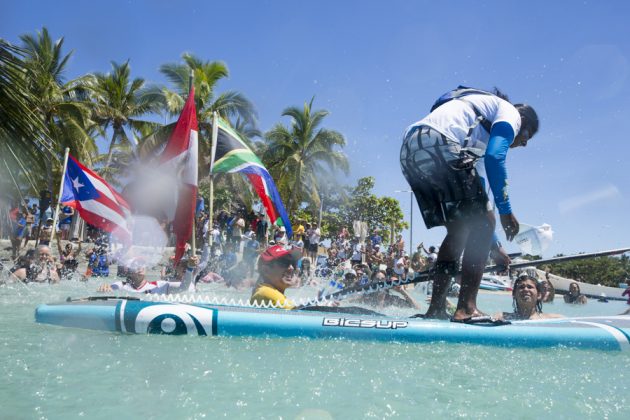 Tanvi Jagadish, Fiji ISA World SUP and Paddleboard Championship 2016, Cloudbreak. Foto: ISA / Reed.