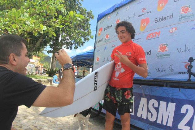 Kaue Germano terceira etapa do Circuito Medina/ASM de Surf 2016, Maresias, São Sebastião. Foto: Sebastian Rojas.