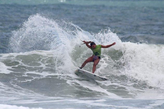 Tainá Hinckel terceira etapa do Circuito Medina ASM, Praia de Maresias, São Sebastião. Foto: Sebastian Rojas.