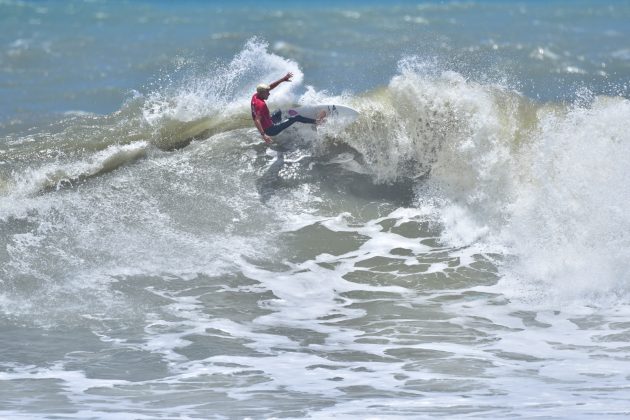 Estadual Pós-14 e Pro Junior 2016, Grumari (RJ). Foto: Nelson Veiga.