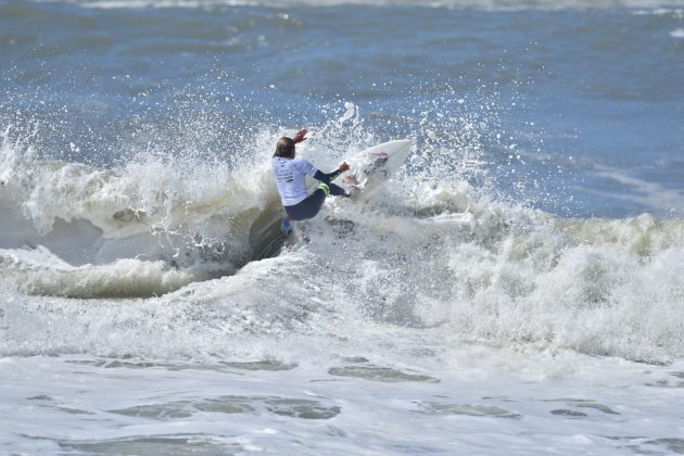 Marcos Uberlan, Estadual Pós-14 e Pro Junior 2016, Grumari (RJ). Foto: Nelson Veiga.