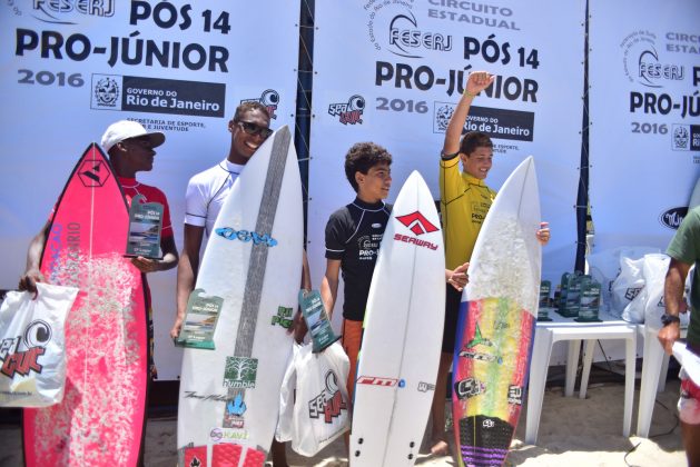 Podio Junior, Estadual Pós-14 e Pro Junior 2016, Grumari (RJ). Foto: Nelson Veiga.