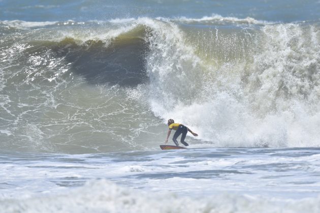 Edher Reis, Estadual Pós-14 e Pro Junior 2016, Grumari (RJ). Foto: Nelson Veiga.