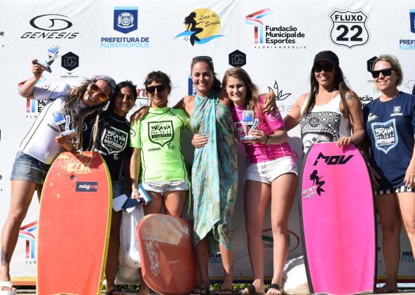 Pódio Feminino e campeã catarinense, Raquel Friedrich Brava Pro Am, quinta etapa do Circuito Catarinense de Bodyboard 2016. Foto: Vinícius Araújo.