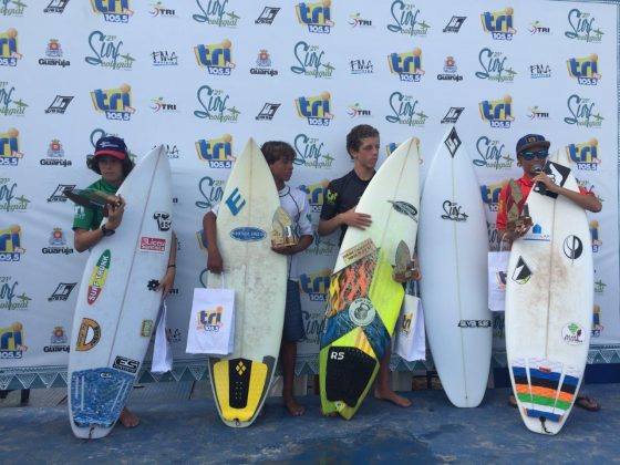 21º A Tribuna de Surf Colegial, Praia do Tombo, Guarujá. Foto: Fábio Maradei.