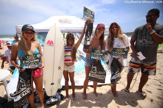 Pódio Escolinha Feminino ASN Cyclone Nova Geração, Itacoatiara, Niterói (RJ). Foto: Dunbar.