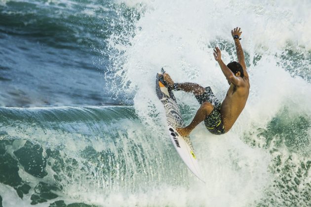 Marco Fernandez, litoral baiano. Foto: Sávio Ribeiro.