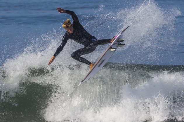 Trocando em miúdos, ao devolver energia passada à prancha ela deve gerar mais velocidade. Kevin Schulz sabe aproveitar essa vantagem. Foto: Tim Mccaig Rusty Torsion Spring. Foto: Divulgação Rusty.