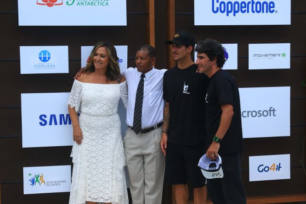 Gabriel Medina inaugura o seu Instituto para formar novos valores do surfe. Foto: Aleko Stergiou.