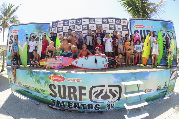  primeira etapa do Circuito Surf Talentos 2017, Prainha, São Francisco do Sul. Foto: Gabriel Fonseca.