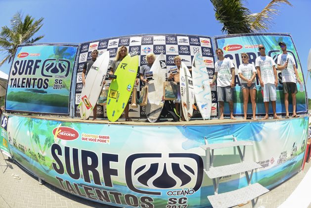  primeira etapa do Circuito Surf Talentos 2017, Prainha, São Francisco do Sul. Foto: Gabriel Fonseca.