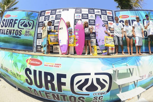  primeira etapa do Circuito Surf Talentos 2017, Prainha, São Francisco do Sul. Foto: Gabriel Fonseca.