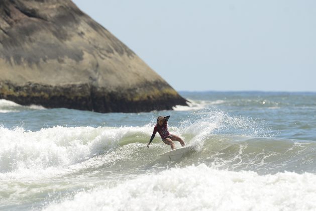 Manu Pacheco primeira etapa do Circuito Surf Talentos 2017, Prainha, São Francisco do Sul. Foto: Gabriel Fonseca.