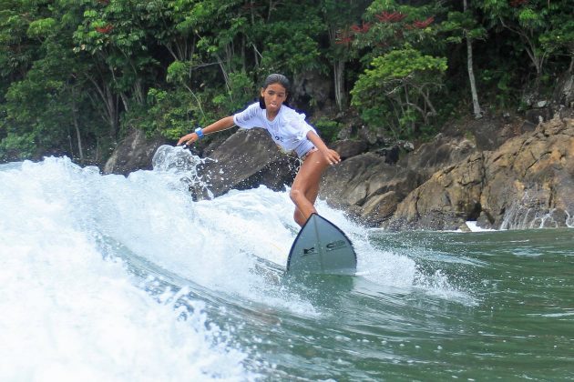 Instituto Gabriel Medina durante o Encontro Paulista de Escolas de Surf, na Praia da Baleia, em São Sebastião. Foto: Adriana Berlinck.