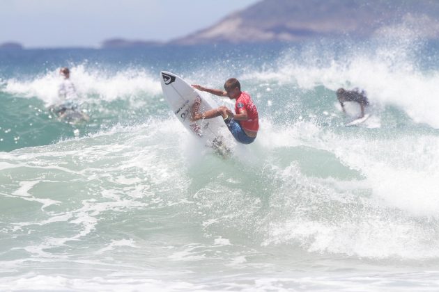 Daniel Templar Rip Curl Grom Search, Geribá, em Búzios (RJ). Foto: Daniks Fischer.