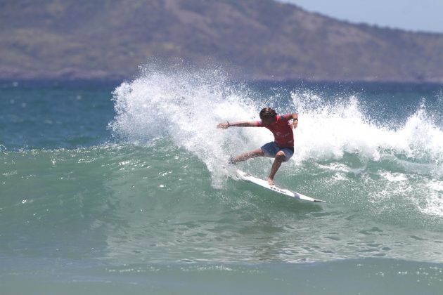 Eduardo Motta Rip Curl Grom Search, Geribá, em Búzios (RJ). Foto: Daniks Fischer.