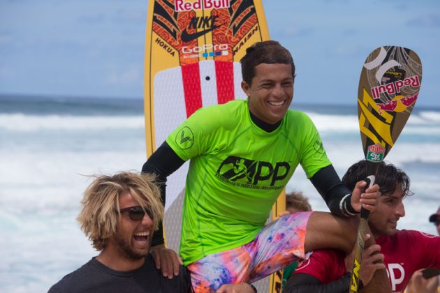 Kai comemora a vitória. Sunset Beach Pro 2017. Foto: Brian Bielmann.