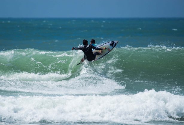 Leo Barcelos, Praia da Ferrugem, Garopaba. Foto: Manoel Rene.