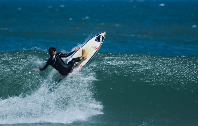 Leo Barcelos, Praia da Ferrugem, Garopaba. Foto: Manoel Rene.