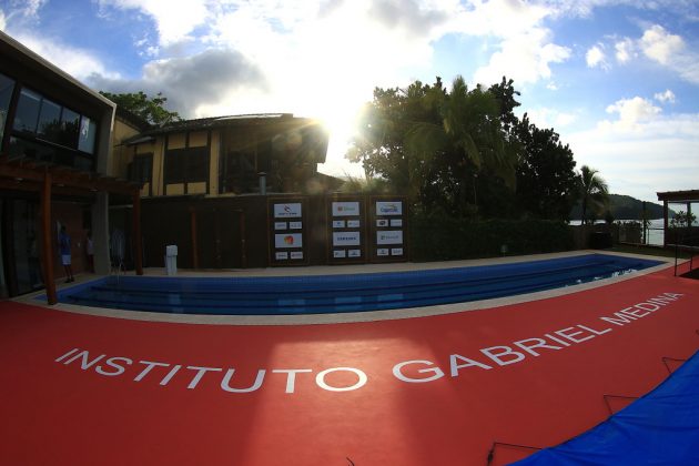 Instituto Gabriel Medina completa um mês de atividades em Maresias, São Sebastião. Foto: Aleko Stergiou.