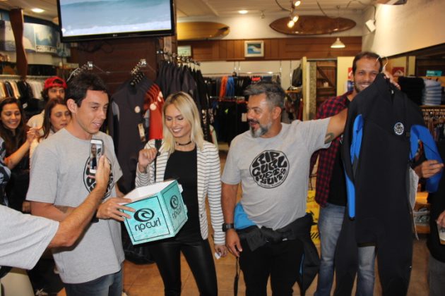 Coquetel de lançamento da nova coleção de roupas de borracha Rip Curl movimenta a Surf Trip, em Moema. Foto: Divulgação.