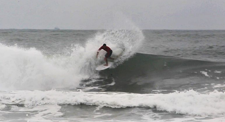 José Board Co. Champion, Praia Brava, Itajaí. Foto: The Cave Productions.