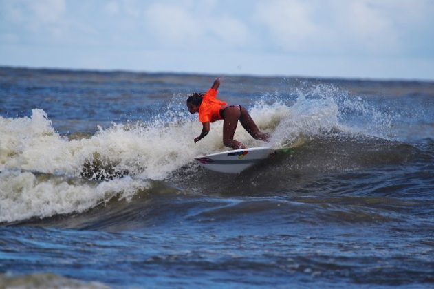 Tainá Hinckel (SC) primeira etapa CBSurf Tour, Praia de Atalaia, Salinópolis (PA). Foto: Denys Sarmanho.