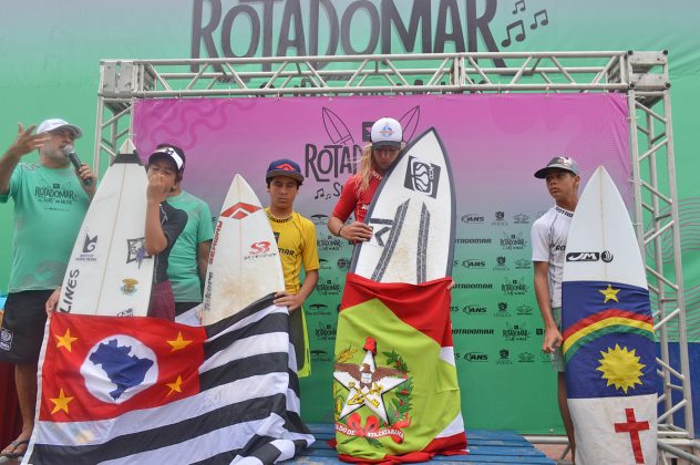 Pódio Sub 14, CBSurf Tour 2017, Maracaípe, Ipojuca (PE). Foto: Inailson Gomes.