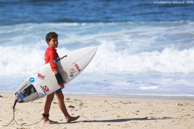 Pedro Henrique Canero primeira etapa do Circuito AS, praia de Itacoatiara (RJ). Foto: Dunbar.