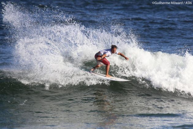 Ayrton Dylan primeira etapa do Circuito AS, praia de Itacoatiara (RJ). Foto: Dunbar.