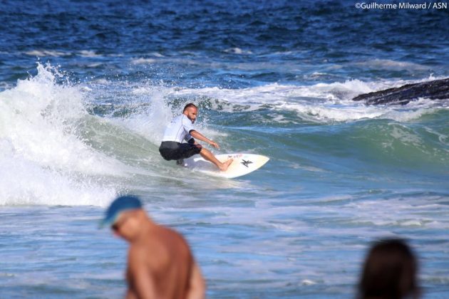 Kalani Lattanzi primeira etapa do Circuito AS, praia de Itacoatiara (RJ). Foto: Dunbar.