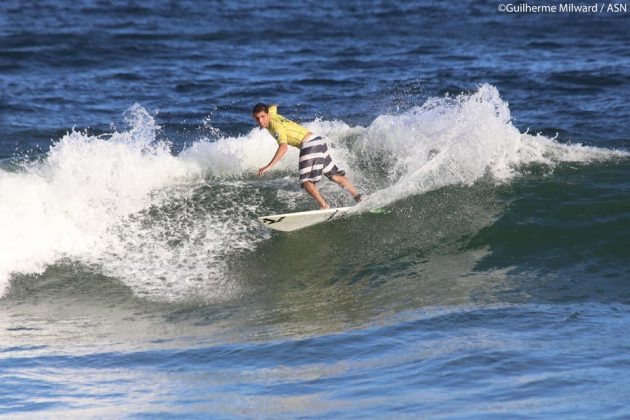 Marcelo Ribeiro primeira etapa do Circuito AS, praia de Itacoatiara (RJ). Foto: Dunbar.