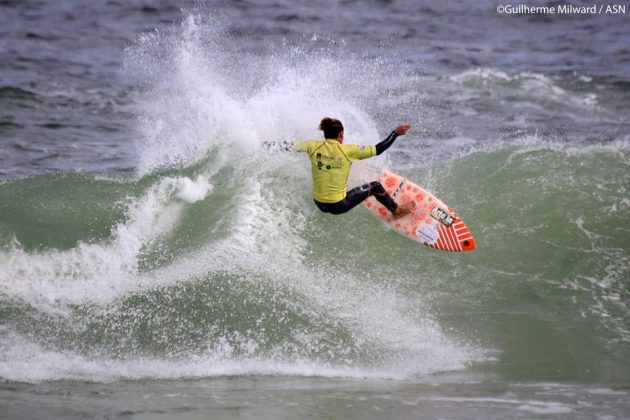 Paulo Pequeno primeira etapa do Circuito AS, praia de Itacoatiara (RJ). Foto: Dunbar.