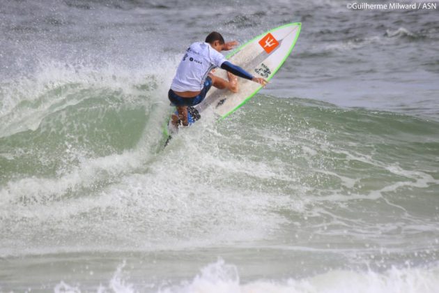 Pedro Amorim primeira etapa do Circuito AS, praia de Itacoatiara (RJ). Foto: Dunbar.