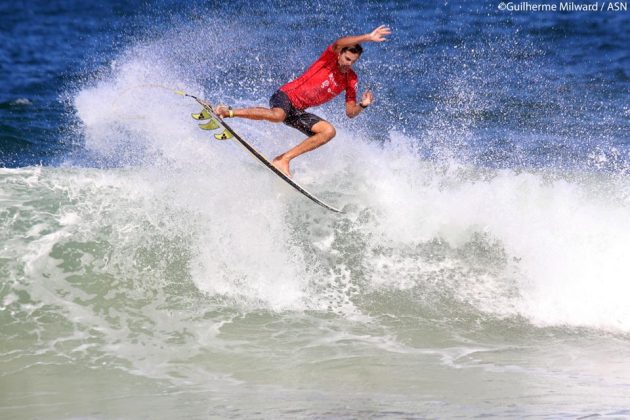 Vicente Ferreira primeira etapa do Circuito AS, praia de Itacoatiara (RJ). Foto: Dunbar.