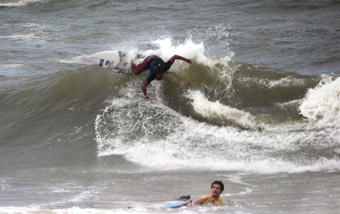 Michel Roque ANS Tour, Maracaípe (PE). Foto: Chico Padilha.